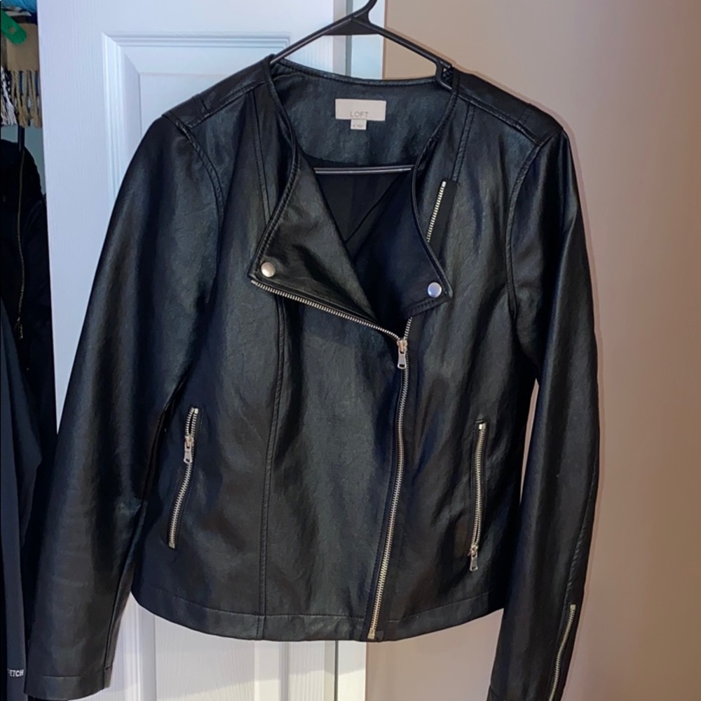 NWOT leather jacket silver zippers and buttons